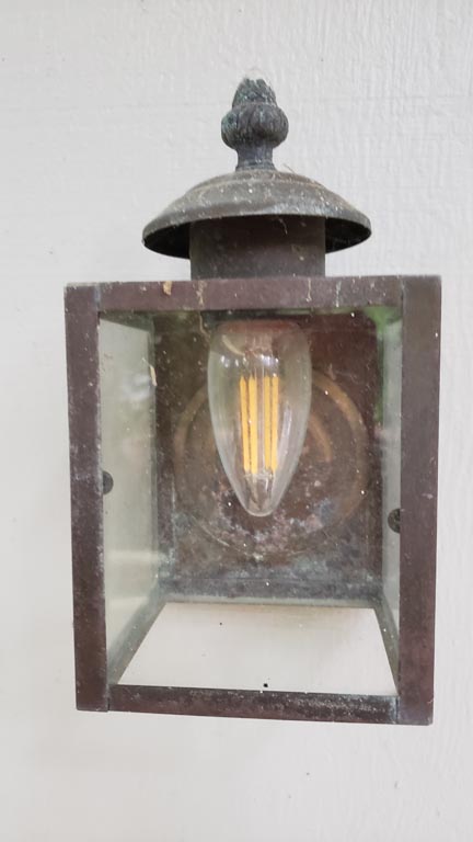 How to Clean Mid-Century Brass Lights 2 close up dirty light
