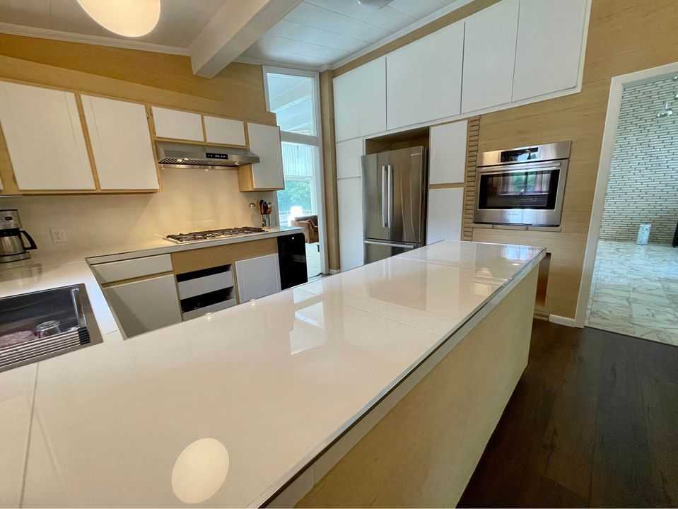 MCM Kitchen