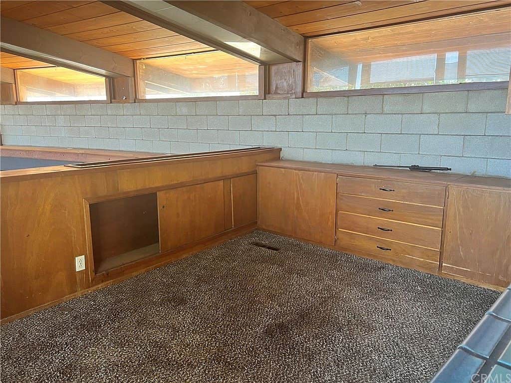 1962 Wedding Present Mid-Century Modern dinning room