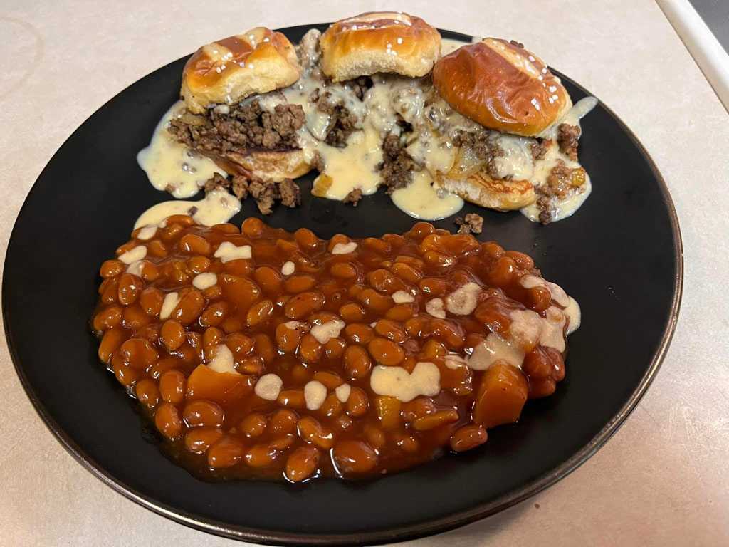 Blackstone Beer Cheese Sloppy Joe & Baked Beans