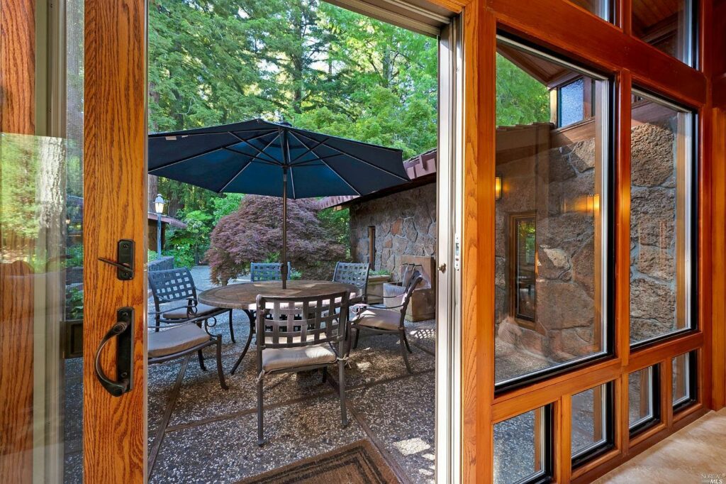 House Tour: Charlie Brown creator Charles M. Schulz's gorgeous 1960s California Studio home